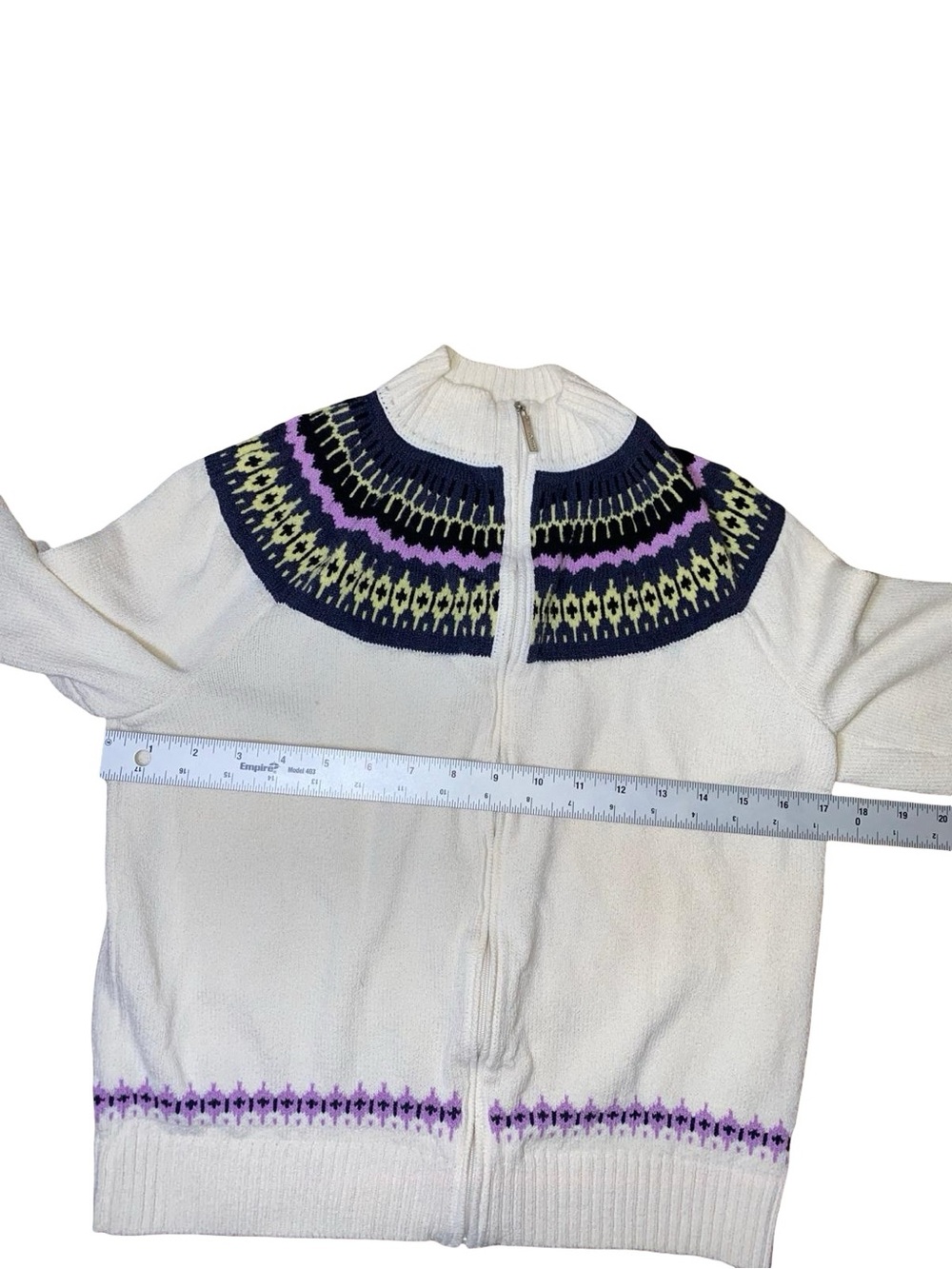 St. John Sport Women's White Wool Blend Full-Zip Fair Isle Yoke Knit Sweater - Picture 5 of 13